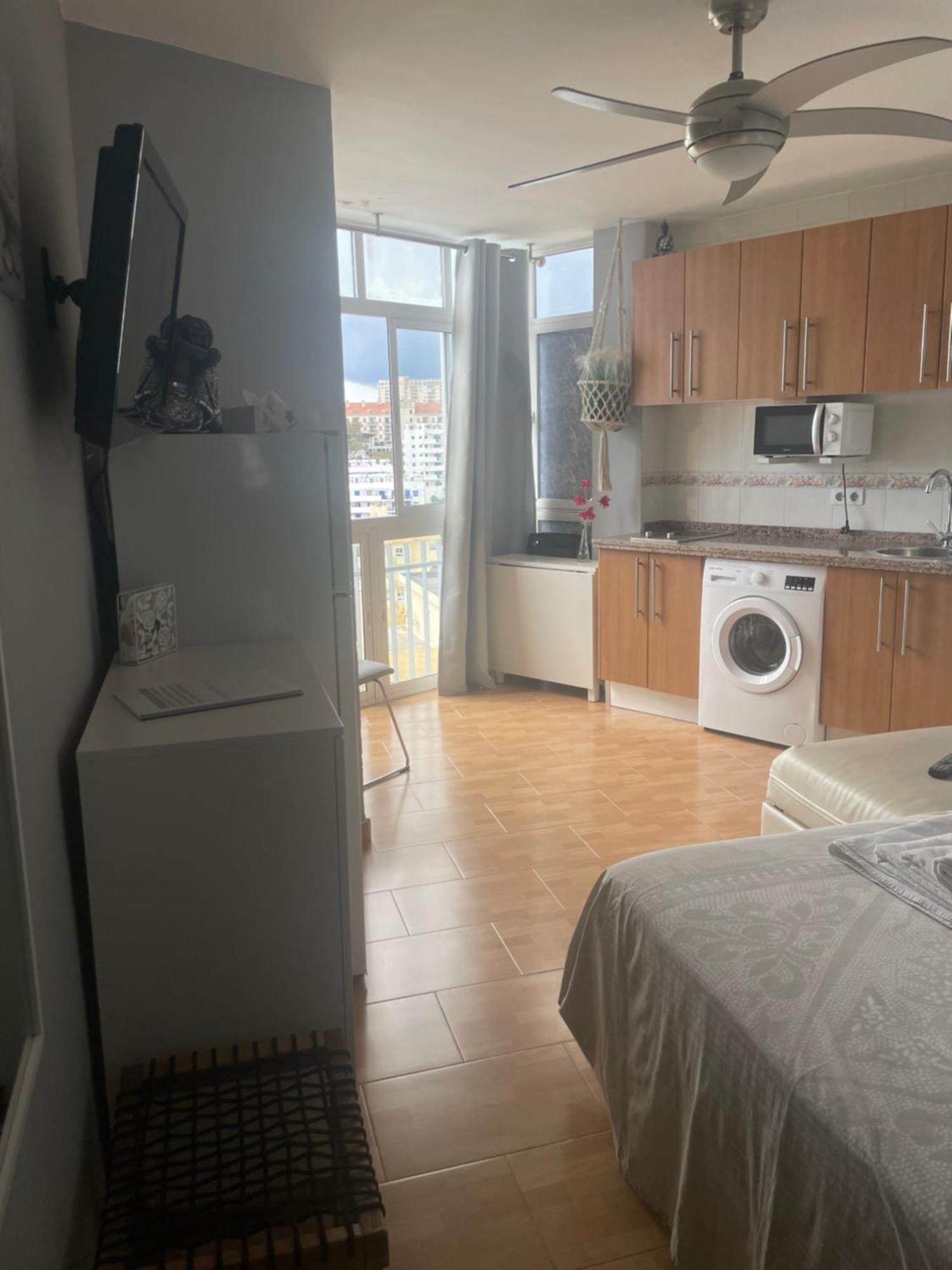 Benalmadena ,apartamento-Estudio primera Línea de Playa Exterior foto